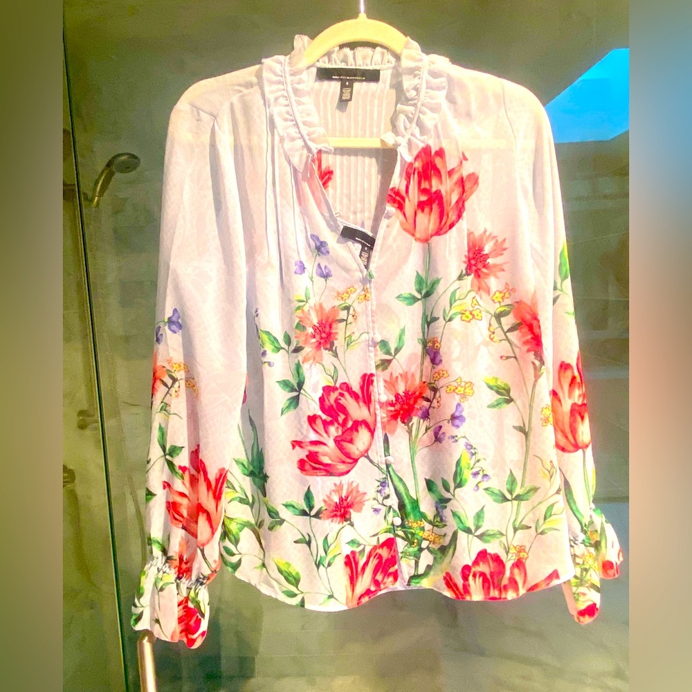 White House Black Market long sleeved V-neck sheer detail blouse w/camisole 🌷